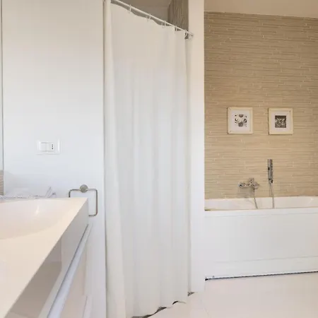 Ca Bianca Ventisette Bed and Breakfast 4*