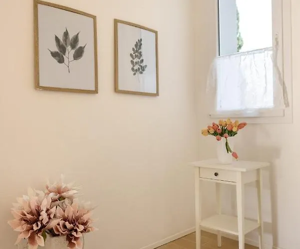 Oda ve Kahvaltı Ca Bianca Ventisette 4*