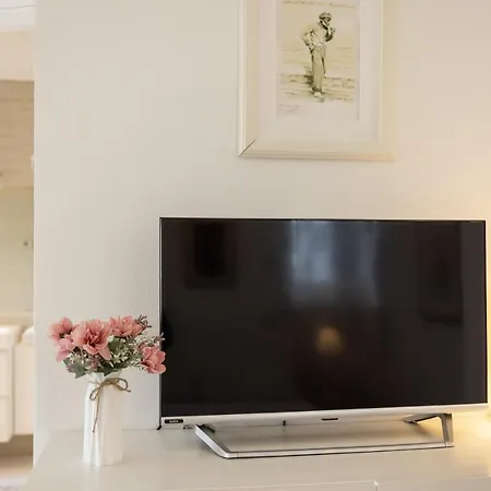 Ca Bianca Ventisette 4* Riccione