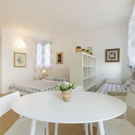 Nocleg ze śniadaniem Ca Bianca Ventisette Riccione