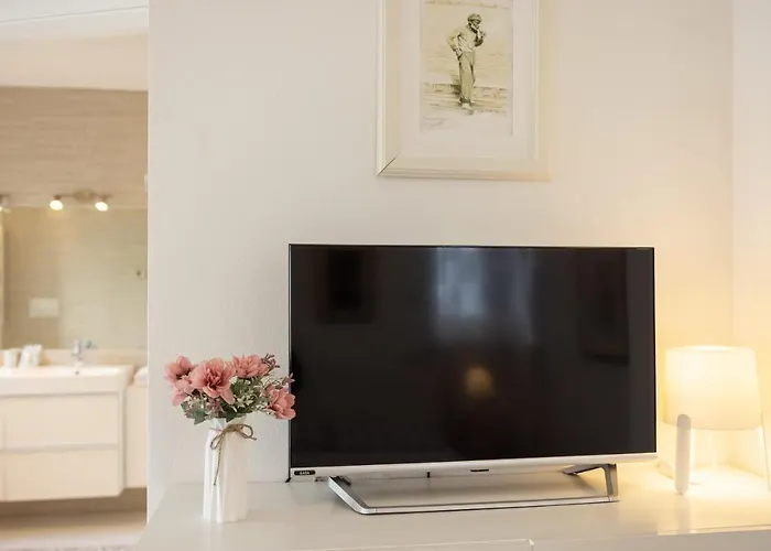 Cá Bianca Ventisette 4* Riccione