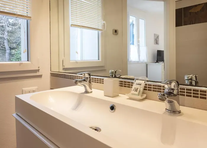 Ca Bianca Ventisette ריצ'יונה