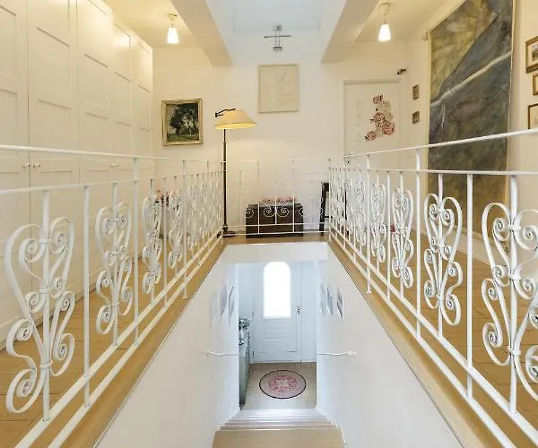 Ca Bianca Ventisette 4* ריצ'יונה